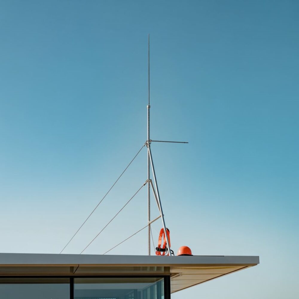 piorunochron na dachu